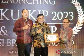 Gerindra raih penghargaan  pelayanan informasi publik ramah disabilitas