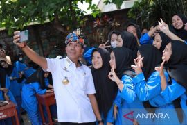 Pj Gubernur Bangka Belitung ajak OSIS perangi hoax