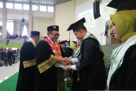 Rektor klaim masa tunggu kerja lulusan Unissula 2,8 bulan