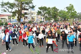 Ribuan warga Bengkulu ramaikan kegiatan hari bebas kendaraan bermotor