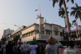 Drama kolosal peristiwa perobekan bendera Belanda