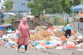 FOTO - Menyaksikan tumpukan sampah di Kota Pekanbaru Page 1 Small