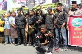 Unjuk rasa Melayu Riau peduli Rempang Page 2 Small
