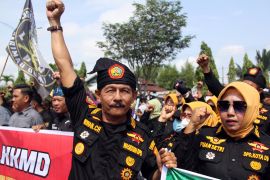 Unjuk rasa Melayu Riau peduli Rempang Page 3 Small