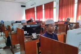 Puluhan santri di Tabalong ikuti ANBK paket B