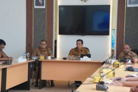 Tingkatkan penggunaan produksi dalam negeri, Sekda Padang Panjang evaluasi E-Katalog lokal