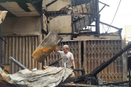 40 kios Pasar Sudirman Pontianak hangus, pedagang harapkan bantuan bangun ruko