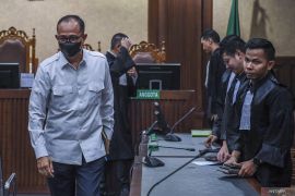 Hakim tolak nota  keberatan Rafael Alun