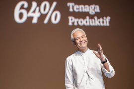 Ganjar komitmen perhatikan gaji guru dan tenaga pendidik