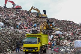Bupati Bekasi instruksikan lakukan mitigasi TPA Burangkeng cegah kebakaran