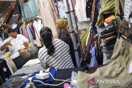 Teten Masduki sebut publik figur turut andil promosikan produk luar negeri