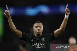 Dua gol Kylian Mbappe antar PSG kalahkan Real Sociedad 2-1