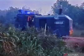 Polres Ogan Ilir operasikan "water cannon" bantu padamkan karhutla