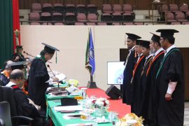 USK kukuhkan lima guru besar