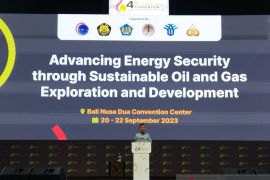 Gas bumi disebut jadi jembatan penerapan energi terbarukan