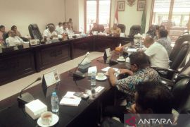 DPRD Maluku perjuangkan anggaran perbaikan ruas jalan di Saparua