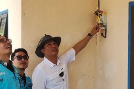 PLN Kalselteng sambung listrik pada 37 desa hingga September 2023