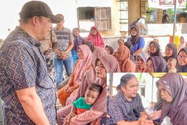 Pj Bupati Tapteng salurkan beras bantuan pemerintah