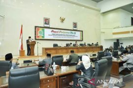 GALERI FOTO - Bupati Inhil hadiri Rapat Paripurna ke -12