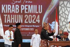 KPU Kota Madiun terima arak-arakan Kirab Pemilu 2024