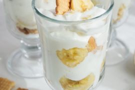 Resep membuat cemilan lembut puding pisang mudah tanpa panggangan