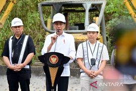 Presiden Jokowi sebut dampak TikTok Shop buat UMKM hingga pasar anjlok