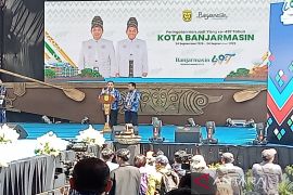 Ibnu Sina sampaikan kemajuan Banjarmasin pada puncak peringatan Harjad ke-497