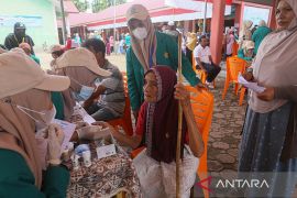 Mahasiswa USK-Dinkes gelar pengobatan massal bagi warga pedalaman Aceh