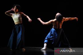 Kolaborasi penari Indonesia dan Jepang dalam Sawung Dance Festival