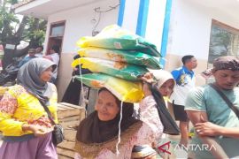 Pemkab Pamekasan tekan harga beras premium dengan program SPHP