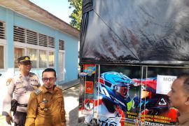 Pastikan aman, Bupati Tanah Datar lepas pendistribusian surat suara Pilwana serentak 2023