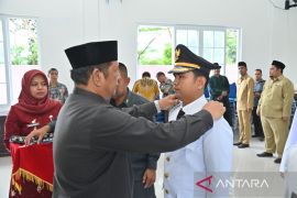 Advetorial _ Wali Kota Padangsidimpuan lantik sejumlah pejabat eselon