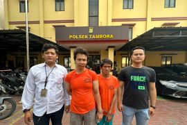 Dua jambret ponsel di Tambora terancam sembilan tahun penjara