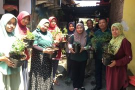 QNET dan komunitas lokal kerja sama beri dampak positif lingkungan