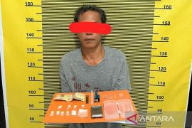 Polres Sibolga  tangkap buruh pengedar 10 paket sabu