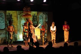 Teater Keliling pentaskan drama berkonsep musikal