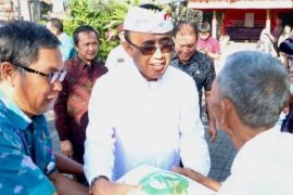 Pemkot Denpasar bagikan cadangan beras pemerintah ke 4.101 KPM
