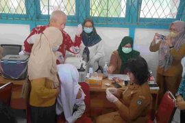 Ketapang vaksinasi Japanese Encephalitis sebanyak 113.293 jiwa