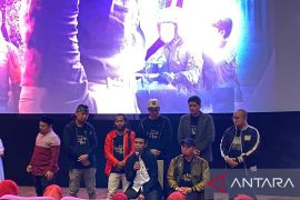 900 santri nobar film Satu Hari dengan Ibu di Pekanbaru, UAS dan Ustadz Lukman hadir
