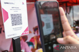 Pemkab Karawang perkenalkan penerapan sistem pembayaran nontunai produk UMKM