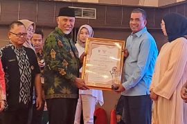 Bank Nagari berhasil meraih Penghargaan Paritrana Award