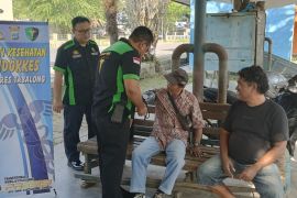 Polres Tabalong berikan layanan kesehatan bagi tukang ojek