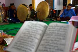 Panduan amalan yang dianjurkan saat memperingati Maulid Nabi 1447 H