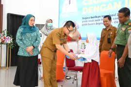 18 ribu anak di Kayong Utara imunisasi Japanese Encephalitis