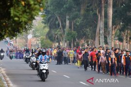 Dilepas Pj Gubernur Babel, Ribuan Peserta Ikut Jalan Sehat Harhubnas 2023
