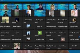 Himikom Unram gelar webinar pengembangan wisata kawasan pesisir