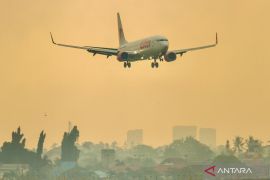Penerbangan pesawat di Kalsel normal meski kabut asap pada Sabtu