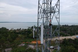 Komitmen Telkomsel melayani masyarakat hingga ke pelosok desa dukung perkembangan usaha perempuan di Kepulauan Nias