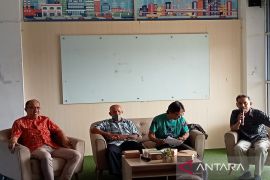 Prof Rustam terkesan peribahasa Banjar pada buku YS Agus Suseno