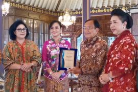 Tanri Abeng: Keraton Nusantara layak jadi sumber wisata kebugaran